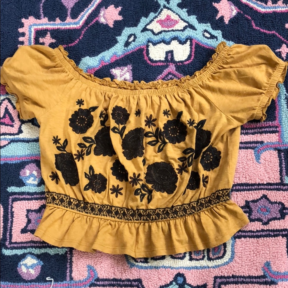 Embroidered Ruffle Crop Top - Picture 2 of 8